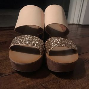 Chinese Laundry Wedge